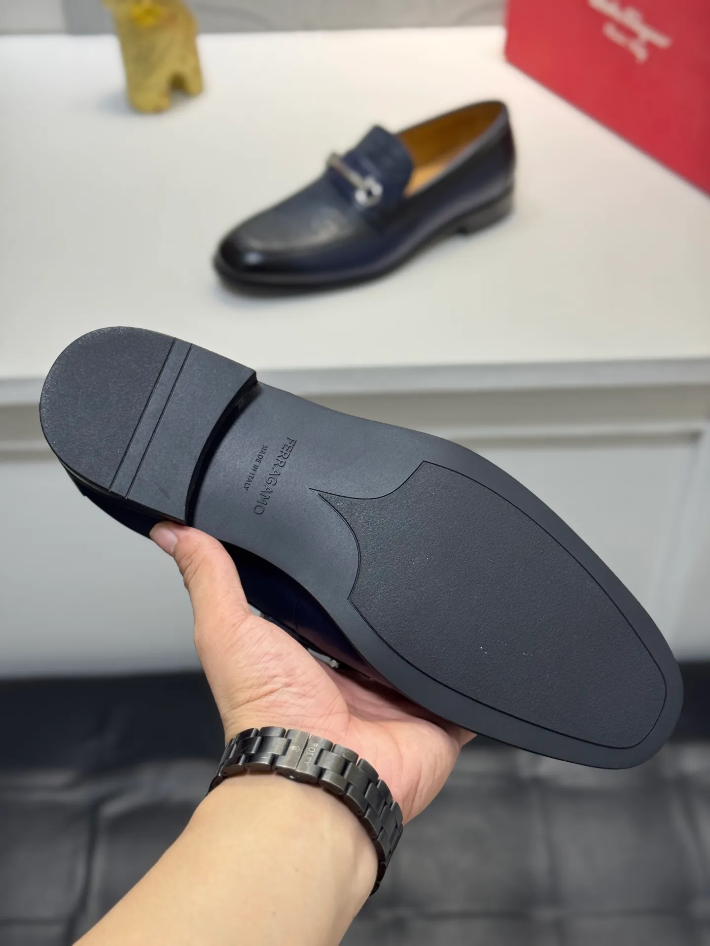 Men's shoes 💰460 Ferragamo [Ferragamo] top imported suit men's shoes 💯Original copy of the official website, product materials: selected imported embossed calfskin + luxury hardware buckle accessories ~ imported water-dyed cow 🐂 leather lining. Strong three-dimensional visual effect, original combination outsole, multiple colors available😘 Size: 39-44 (38.45.46.47 customized YS)